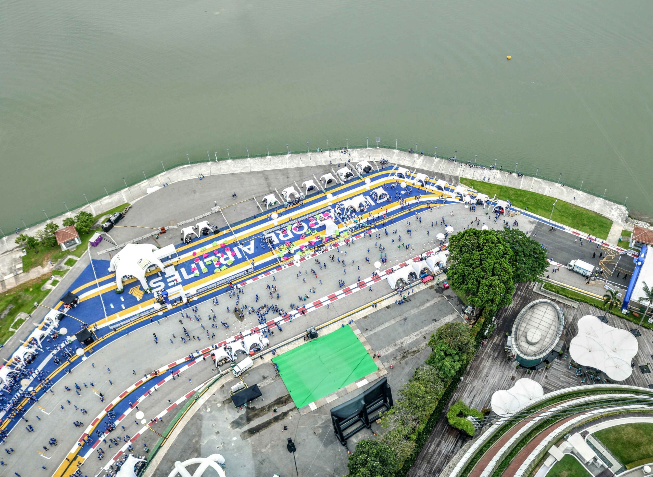 An aerial view of the Singapore F1 Grand Prix at the Marina Bay Street Circuit